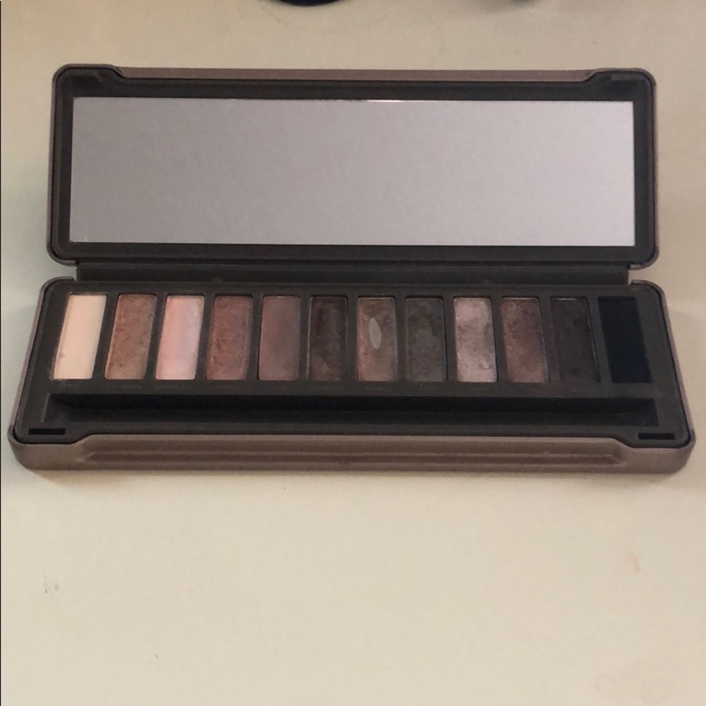 Naked 2 Eyeshadow Pallette